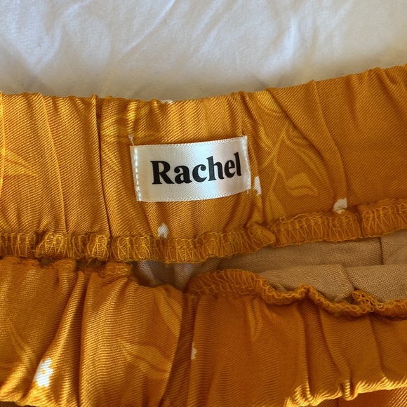 Yellow Lily mini skirt - Picture 3 of 3